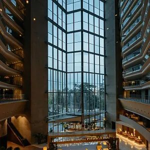 Torre Melina, A Gran Melia Испания