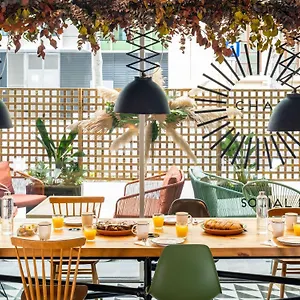 Ξενοδοχείο Ibis Plaza Glories 22@