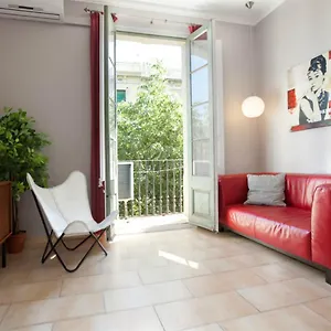 Apartamento Aparteasy - Family Sant Antoni Apt., Barcelona