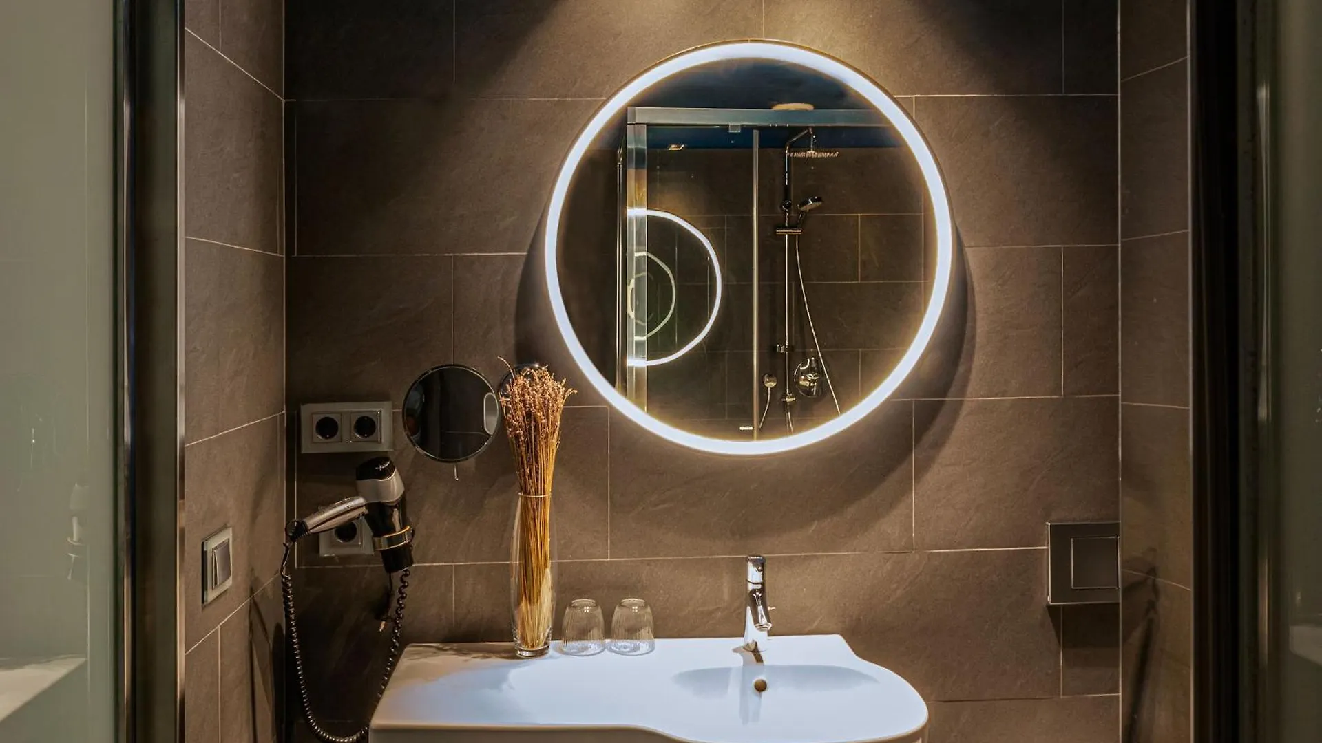 Hotel Indigo Barcelona Granvia Plaza Espana, An Ihg Hotel 4*,  스페인