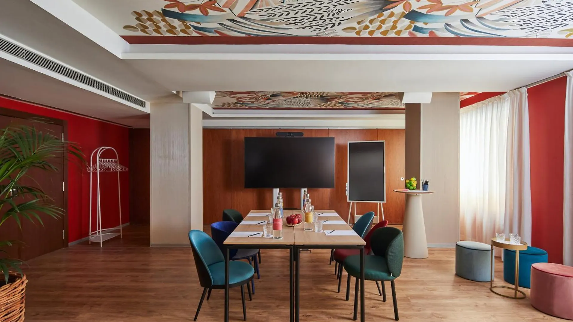 Hotel Indigo Barcelona Granvia Plaza Espana, An Ihg Hotel