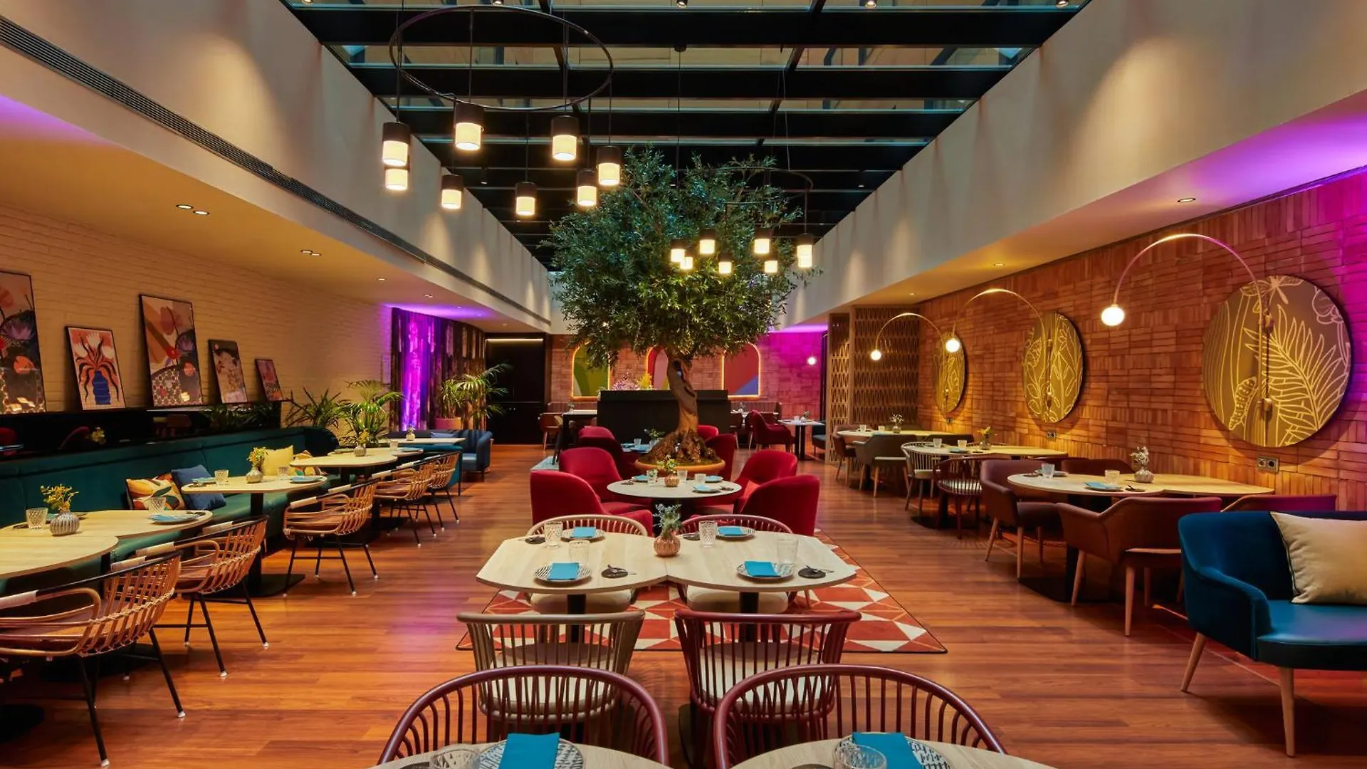 Hotel Indigo Barcelona Granvia Plaza Espana, An Ihg Hotel 4*,  스페인